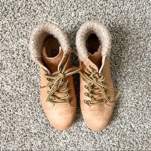 Cliffs by White Mountain Boots